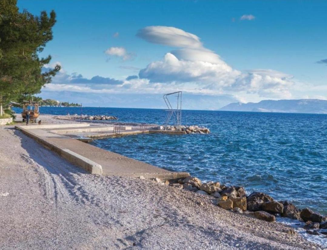 Apartmani Andiks Dramalj Exteriör bild