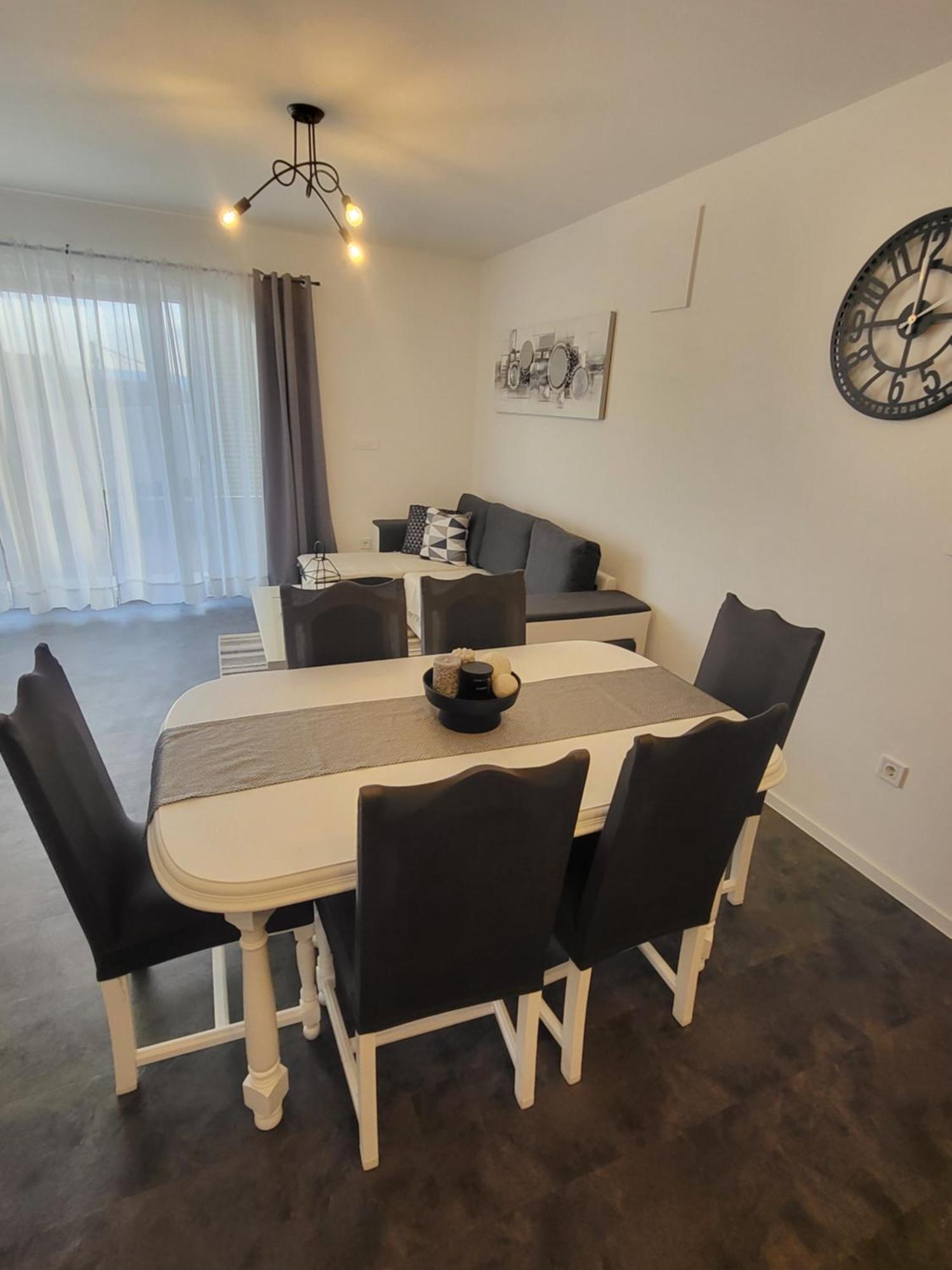 Apartmani Andiks Dramalj Exteriör bild