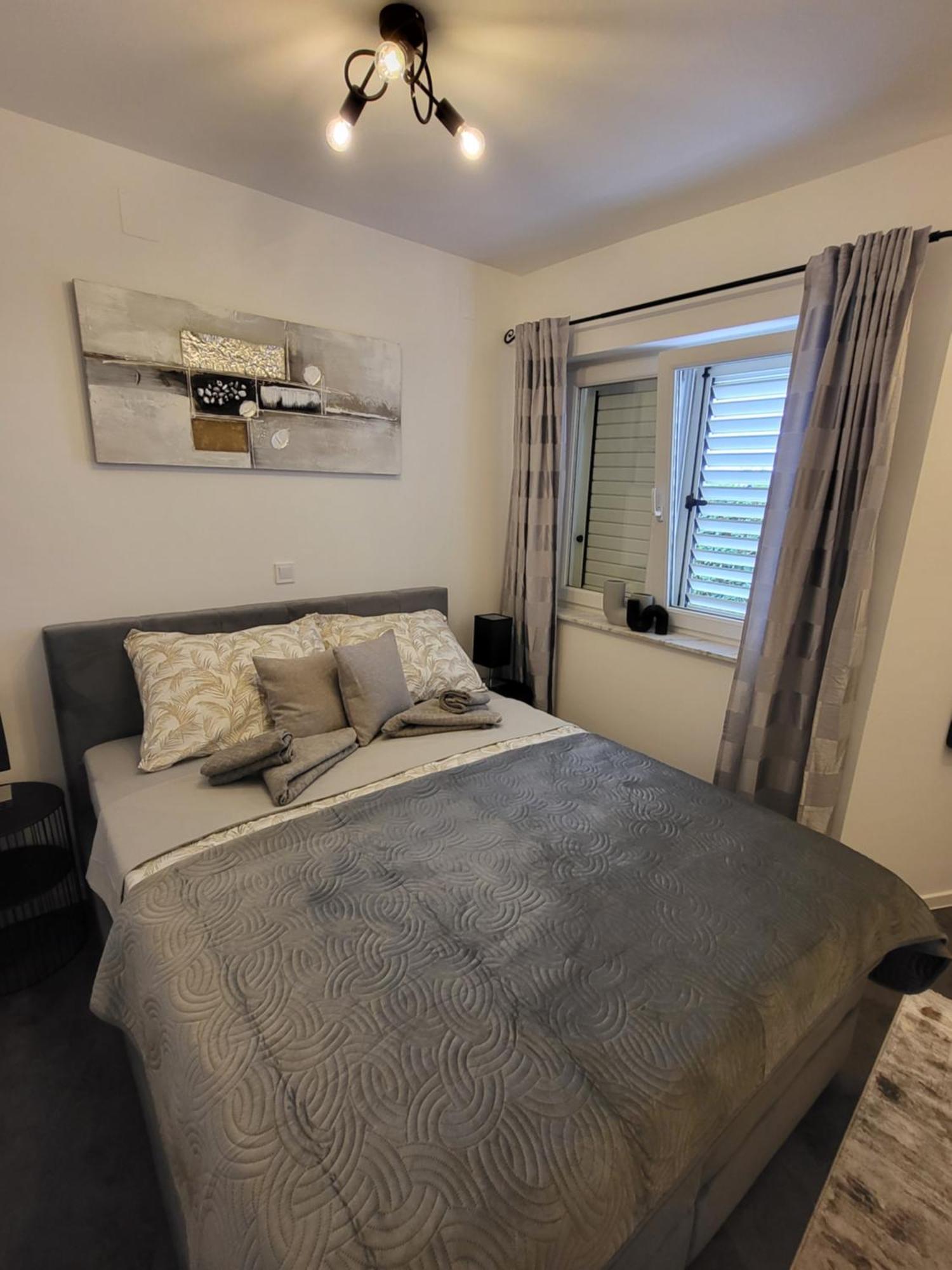Apartmani Andiks Dramalj Exteriör bild