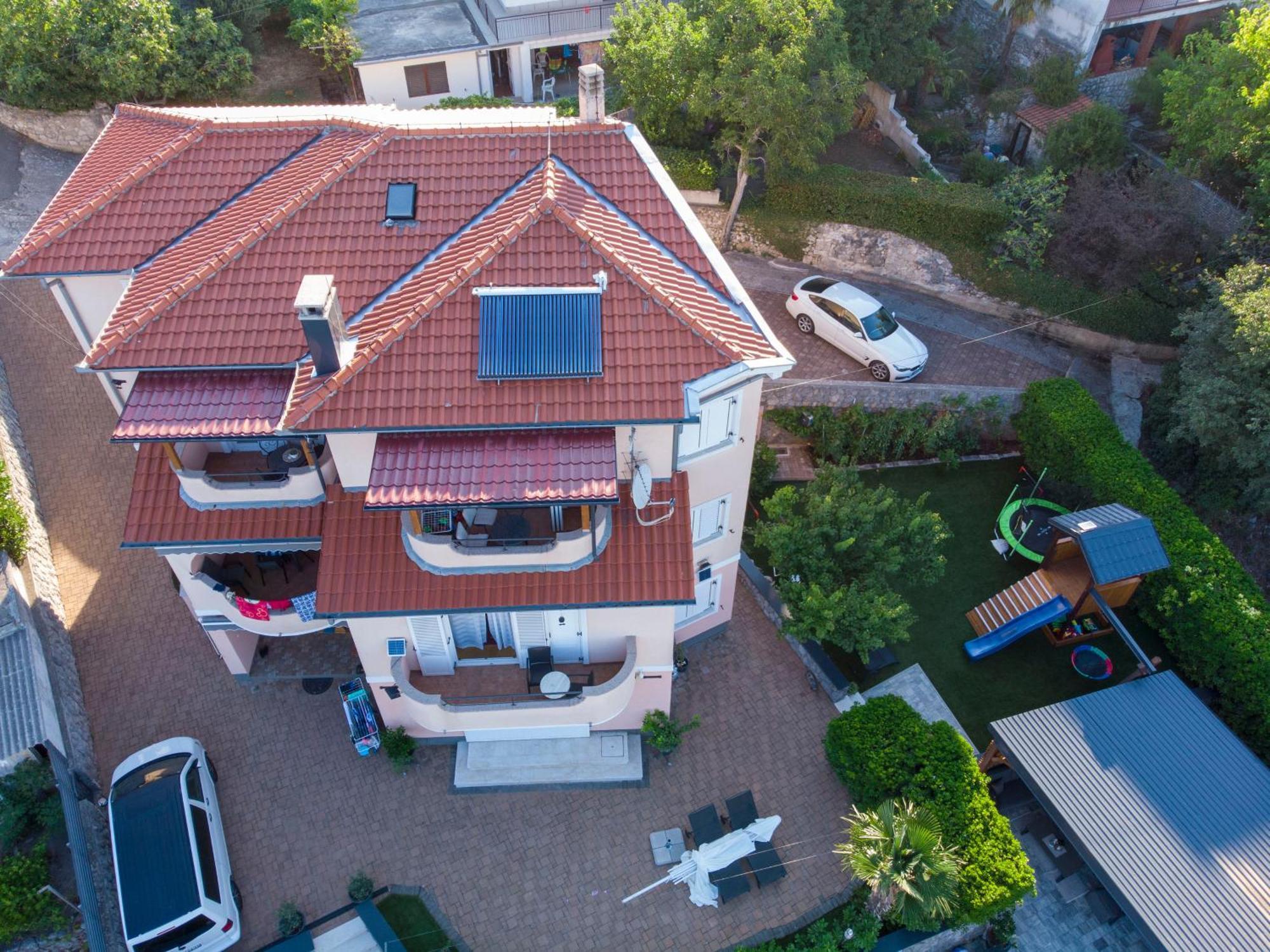 Apartmani Andiks Dramalj Exteriör bild
